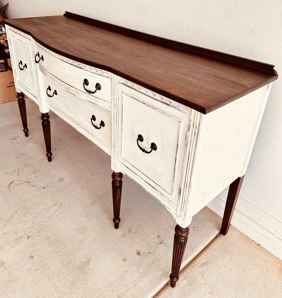 Refurbished 19th century Hepplewhite sideboard buffet table.