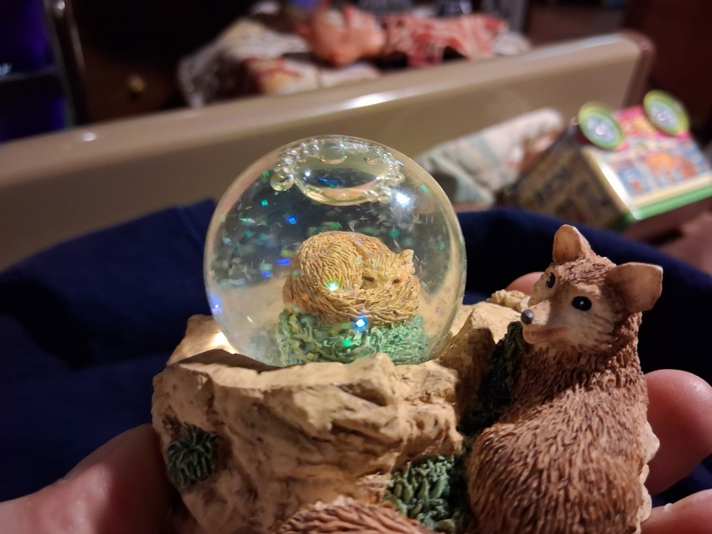 Giuseppi Studio 100 Fox Snow Globe Paperweight