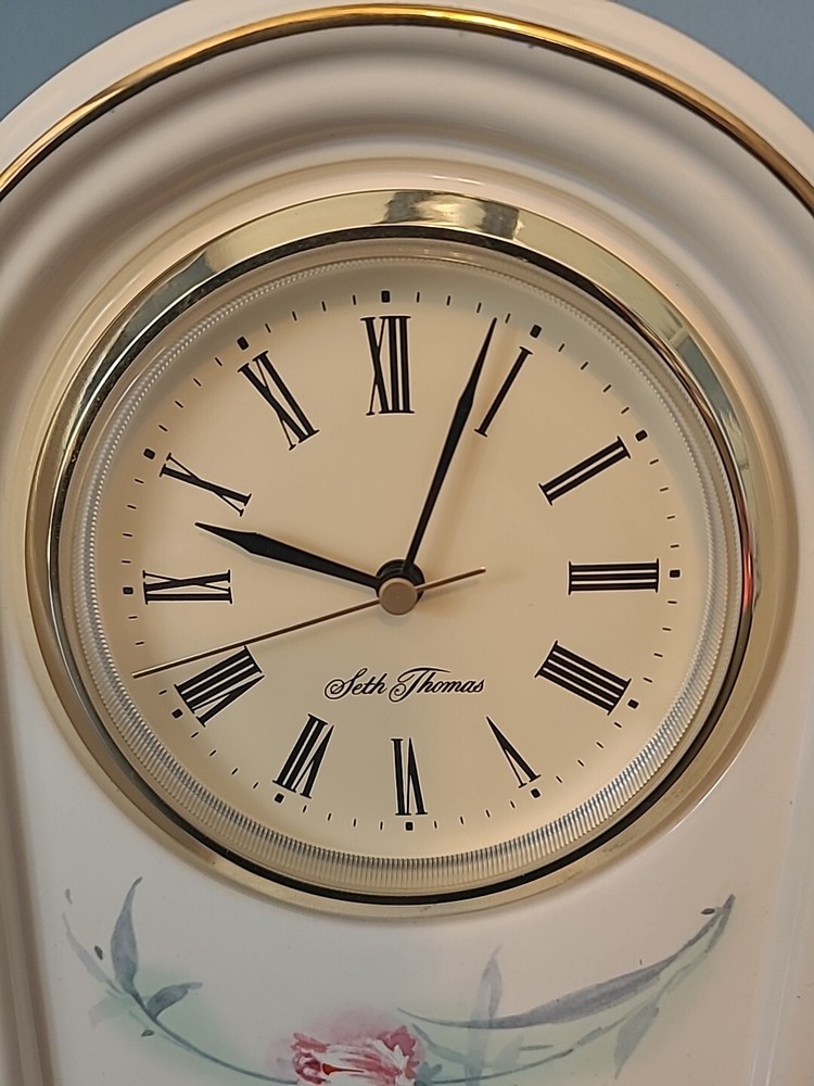 Seth Thomas Devonshire 282 White With Flowers Ceramic Quartz Roman Numerals