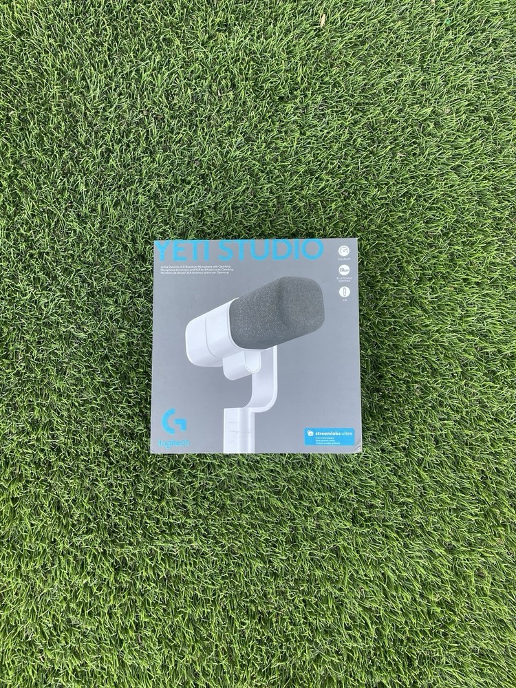 Logitech Yeti Studio Dynamic XLR Microphone White Noise-Cancelling Broadcasting