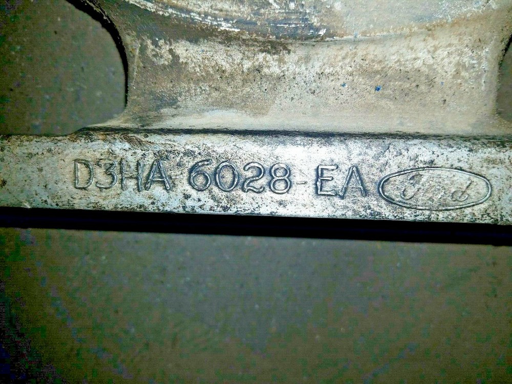 FORD TRUCK ENGINE MOUNT D3HA 6028-EA