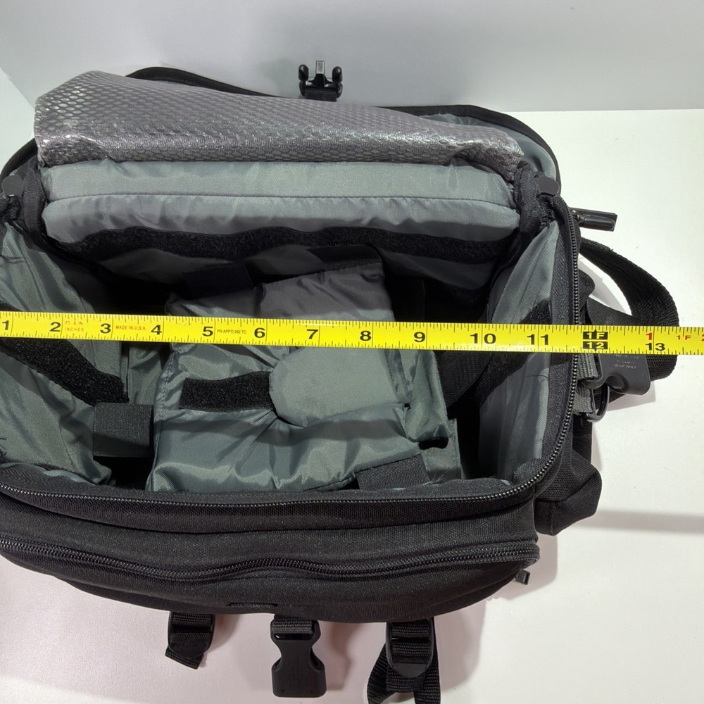 Tamrac System 6 black camera bag