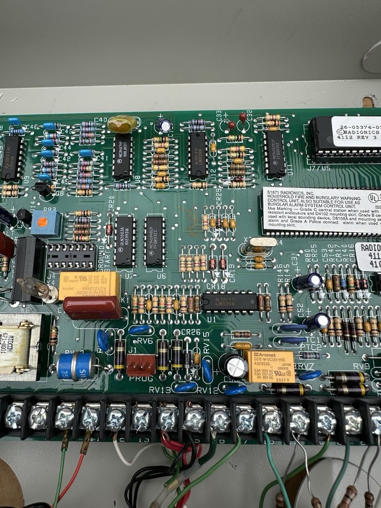 Radionics Omegalarm D4112 E1 Alarm Control Panel Used