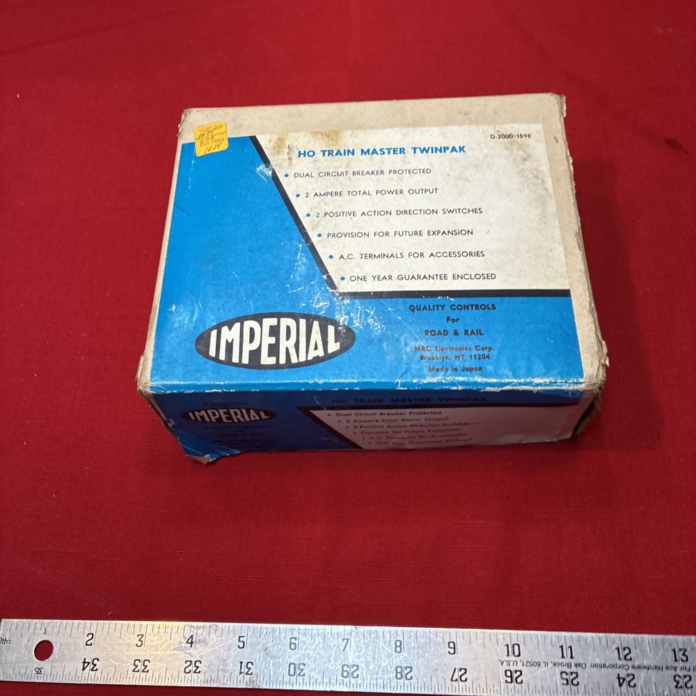 Imperial HO Train Master Twin Pack D – 2000:1598. Untested.
