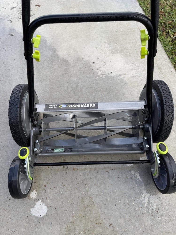Push Reel Lawn Mower In Great Condition