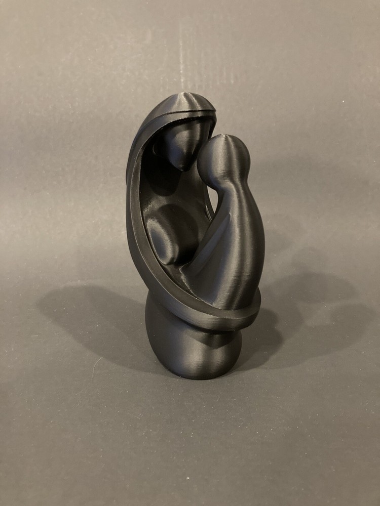 mother and child sculpture