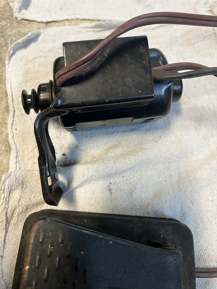 Vintage Singer Motor, Light, Foot Controller Combo (Tested and working)