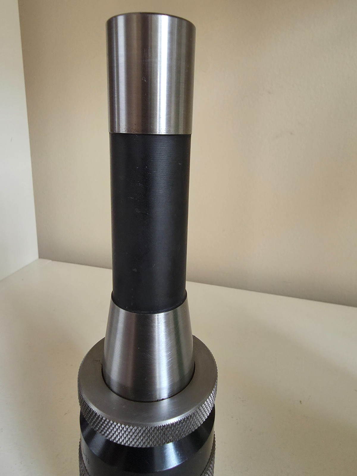 Albrecht Keyless Drill Chuck No. 73040, 1/32" - 1/2" with R8 Shank, Germany.