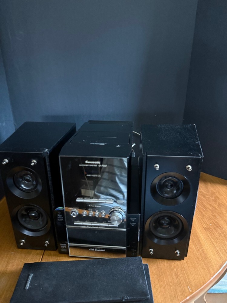 Panasonic CD Stereo System SA-PM47. For Part. Read