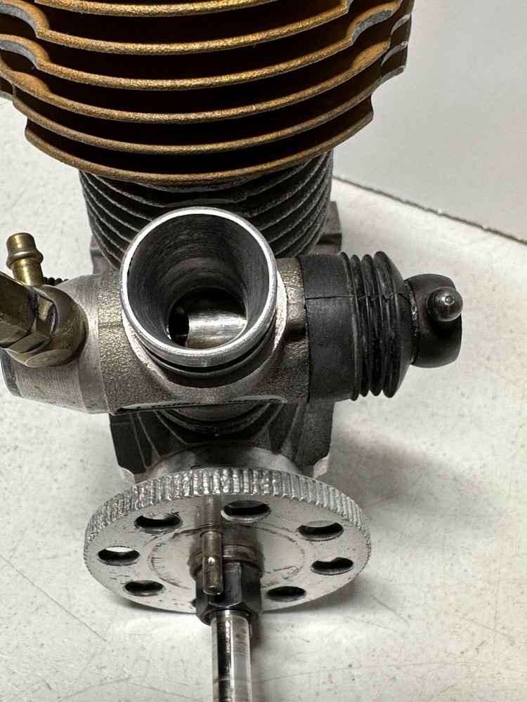 Lamberto Collari Xs .21 Nitro Engine
