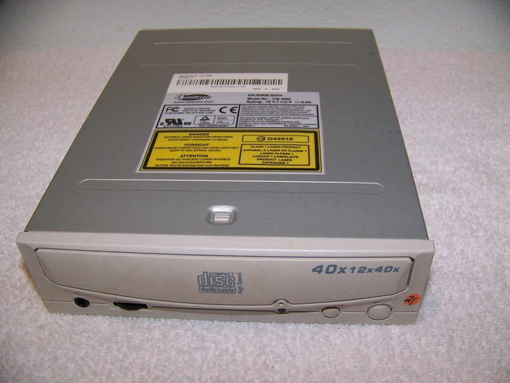 OptoRite MN CW 4002  IDE CD Internal 5.25 Drive Tested
