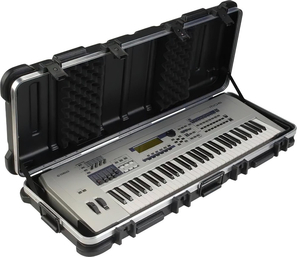 SKB ATA 61-Note Keyboard Case with Wheels, TSA Locking, Trigger Latch -OPEN BOX