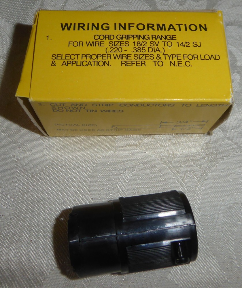 Hubbell HBLM7464V Twist Lock Connector - Midget