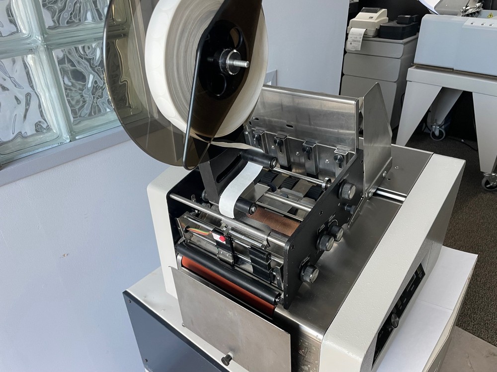ASTRO ATS-9600 SINGLE ROLL TABBER FOR 1" SIZE CIRCLE TABS