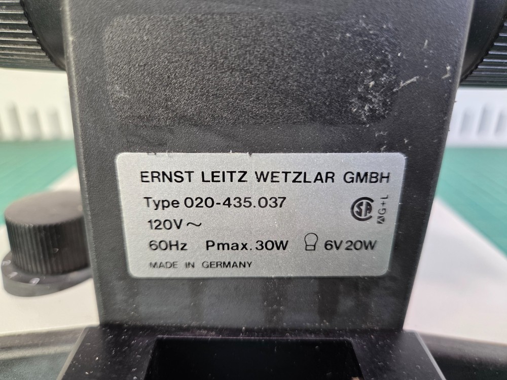 Leitz Laborlux D Microscope