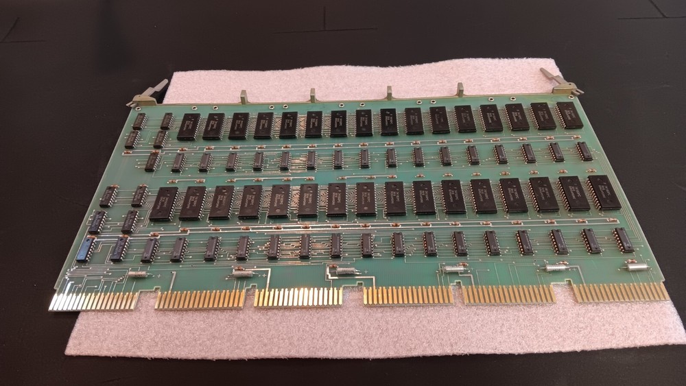 DEC digital M7288 LINE PARAMETER CONTROL BOARD DH11 (B21)