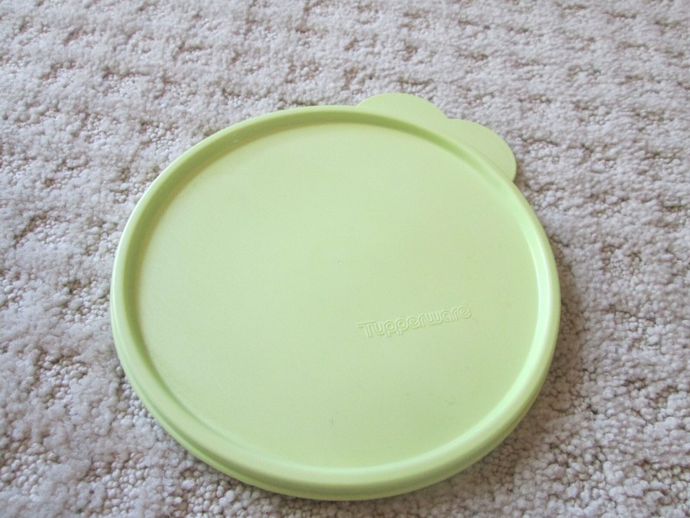 Tupperware Round Replacement Lid Lime Green 2541D-4    6 1/4 inch + Grip