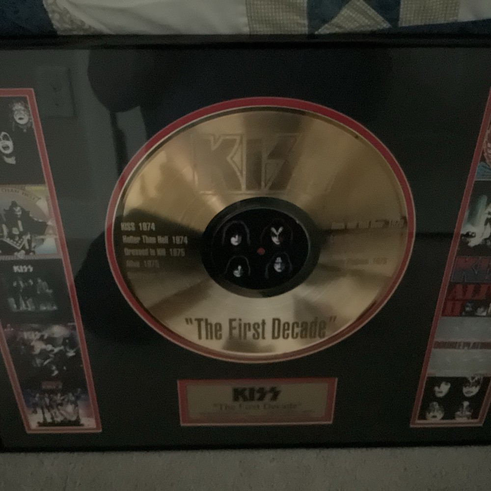 KISS RARE “THE FIRST DECADE” 2005 OFFICIAL 24KT GOLD WALL PLAQUE LIMITED EDITION
