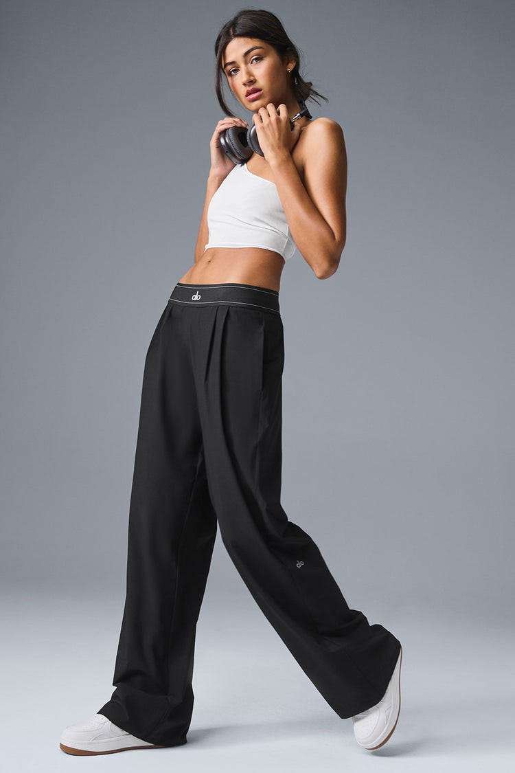 NIB ALO yoga Suit Up Trouser (Regular)-Black