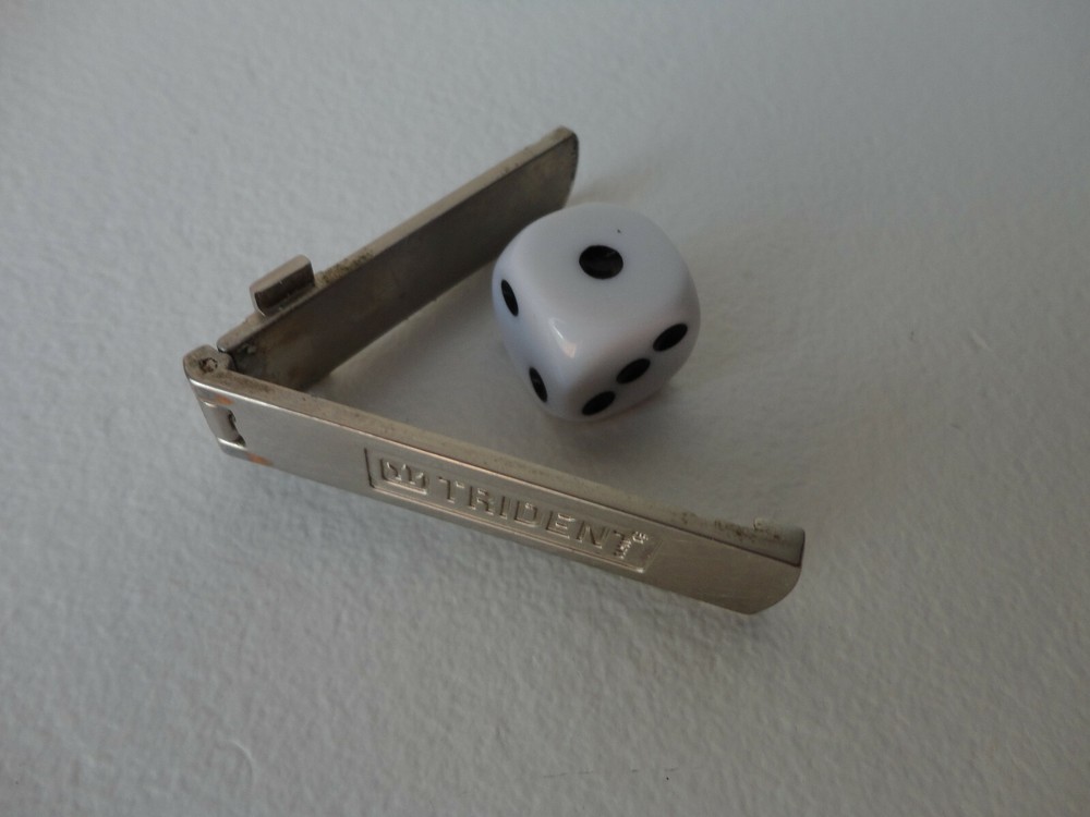 USED Trident Cellphone Hard Case REPLACEMENT Folding Clip Stand