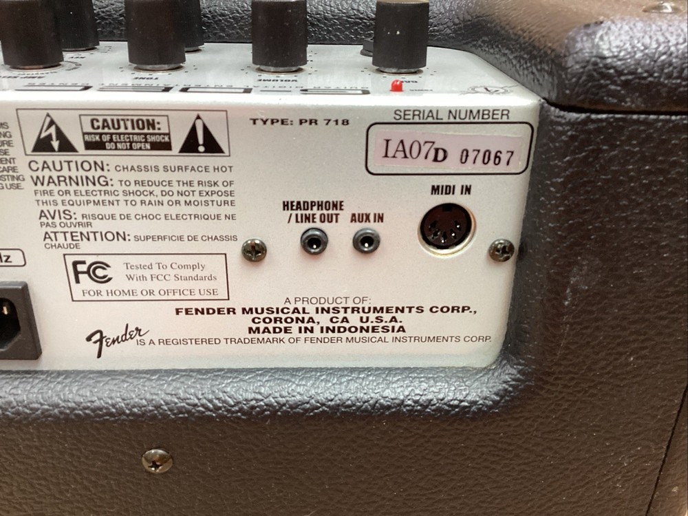 Fender G-Dec Junior Electric Guitar Amp Amplifier Type pr 718