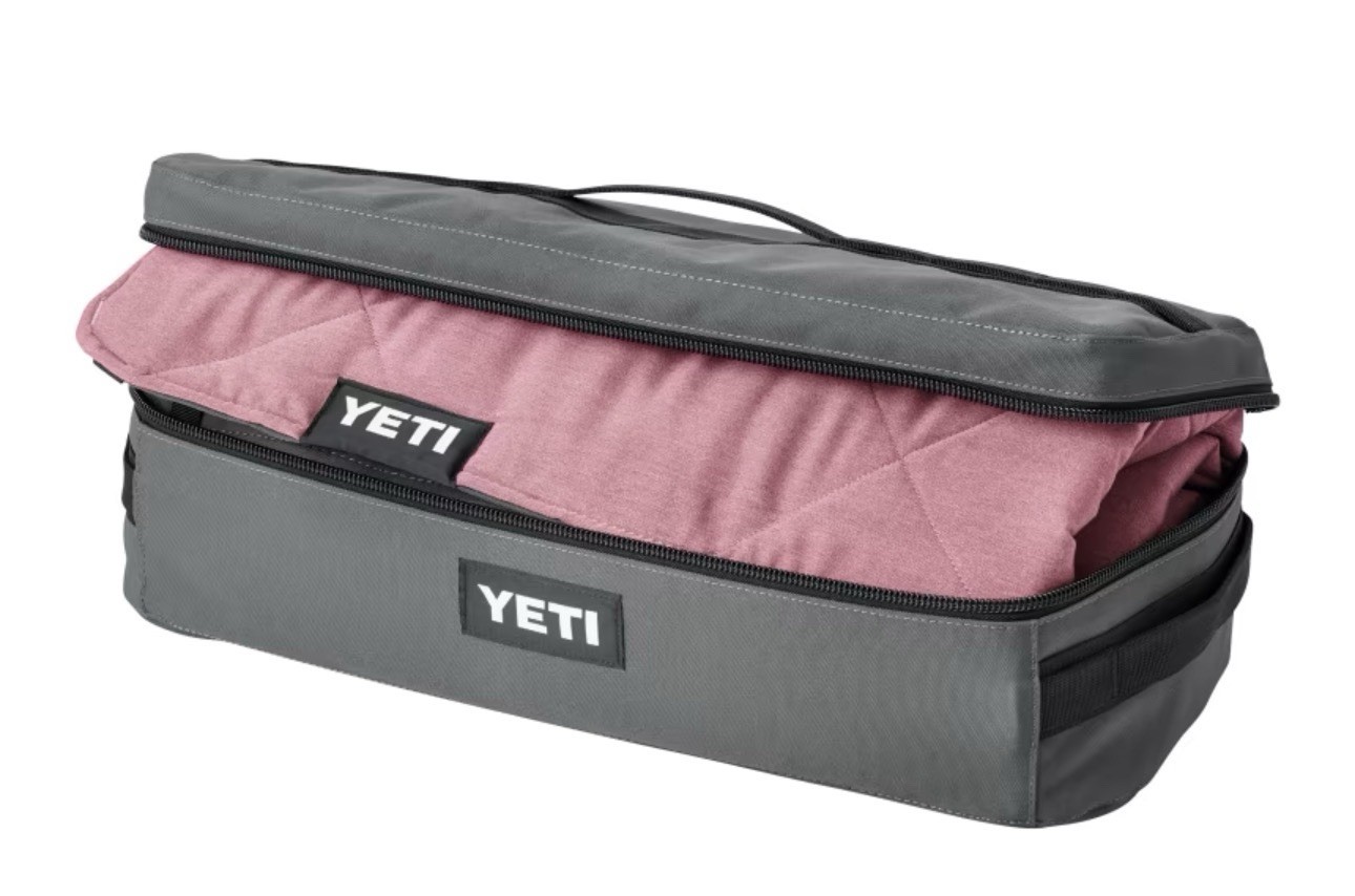 YETI Lowlands Blanket - Fireside Red 78”x55” Camping, Beach, Blanket