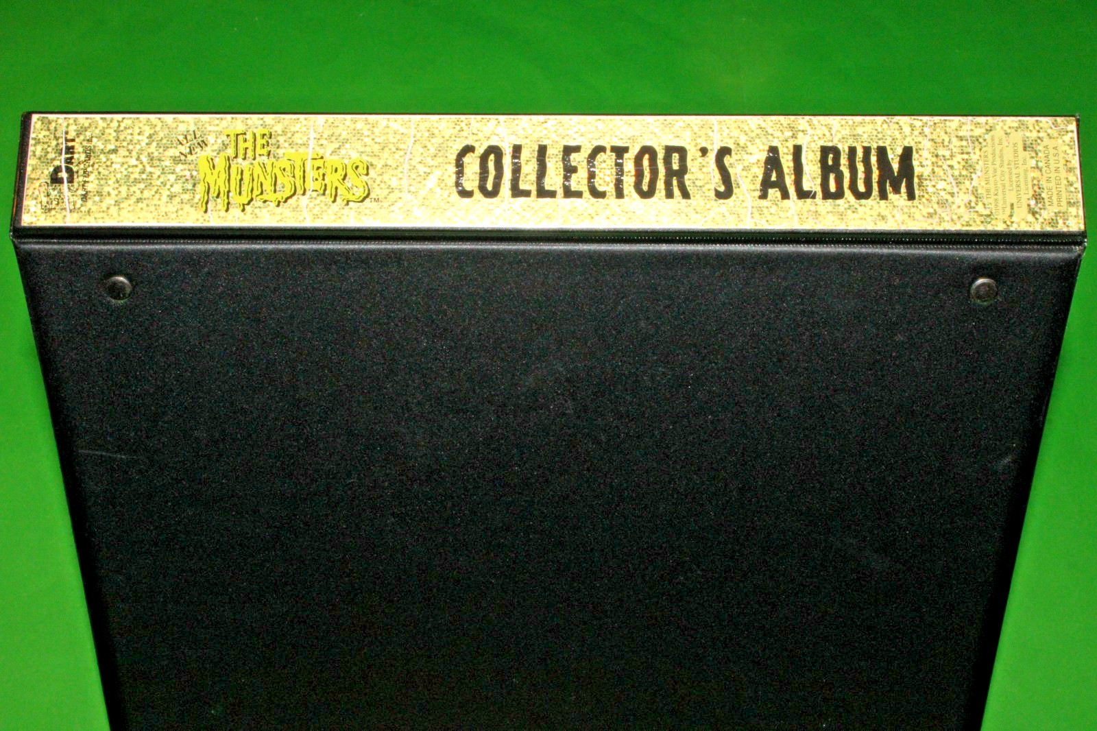 1997 THE MUNSTERS ALL NEW DELUXE TRADING CARD ORIGINAL BINDER TV SHOW NO CARDS