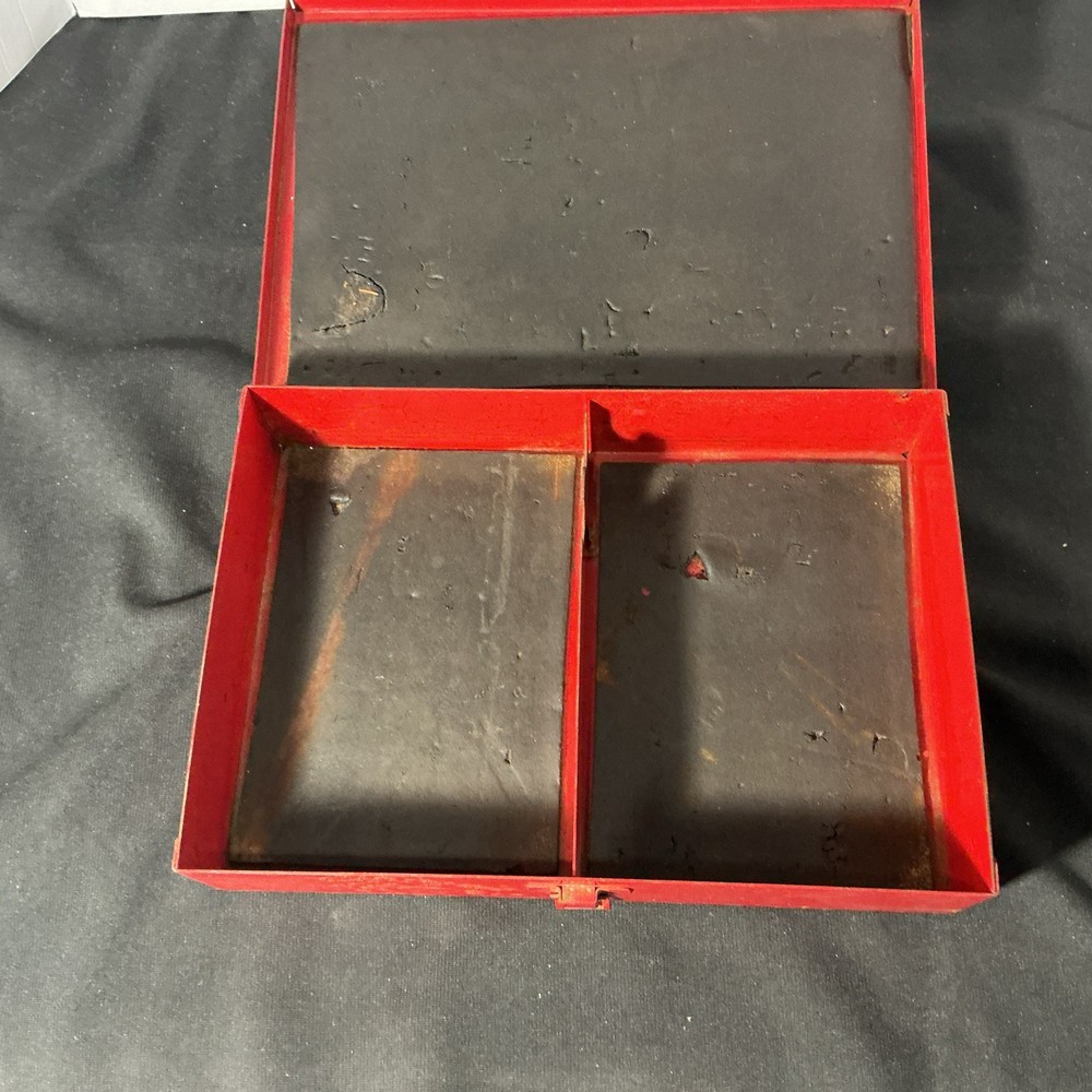 Vintage MAC TOOLS Mini Tool Box 10.5” X 7” X 2”
