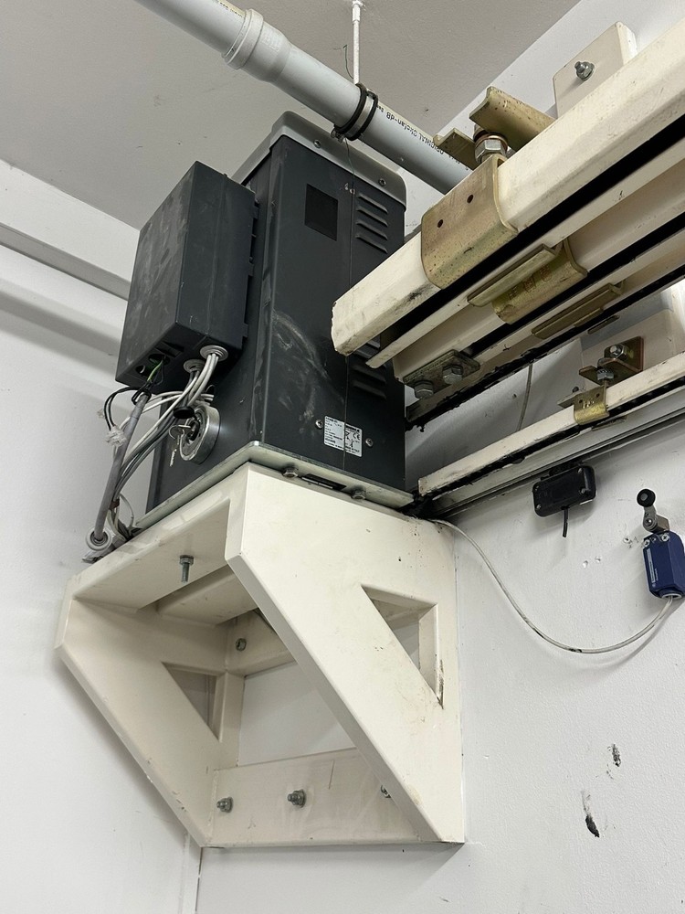 Automatic sliding gate & operator by Benincà