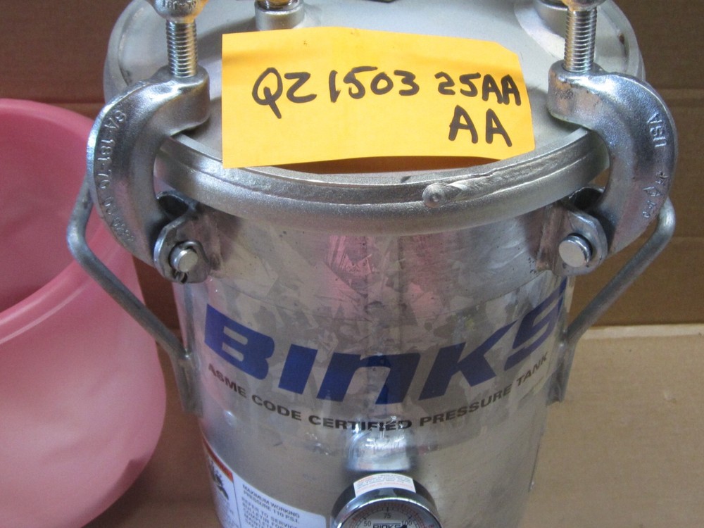 BINKS 83G PRESSURE POT