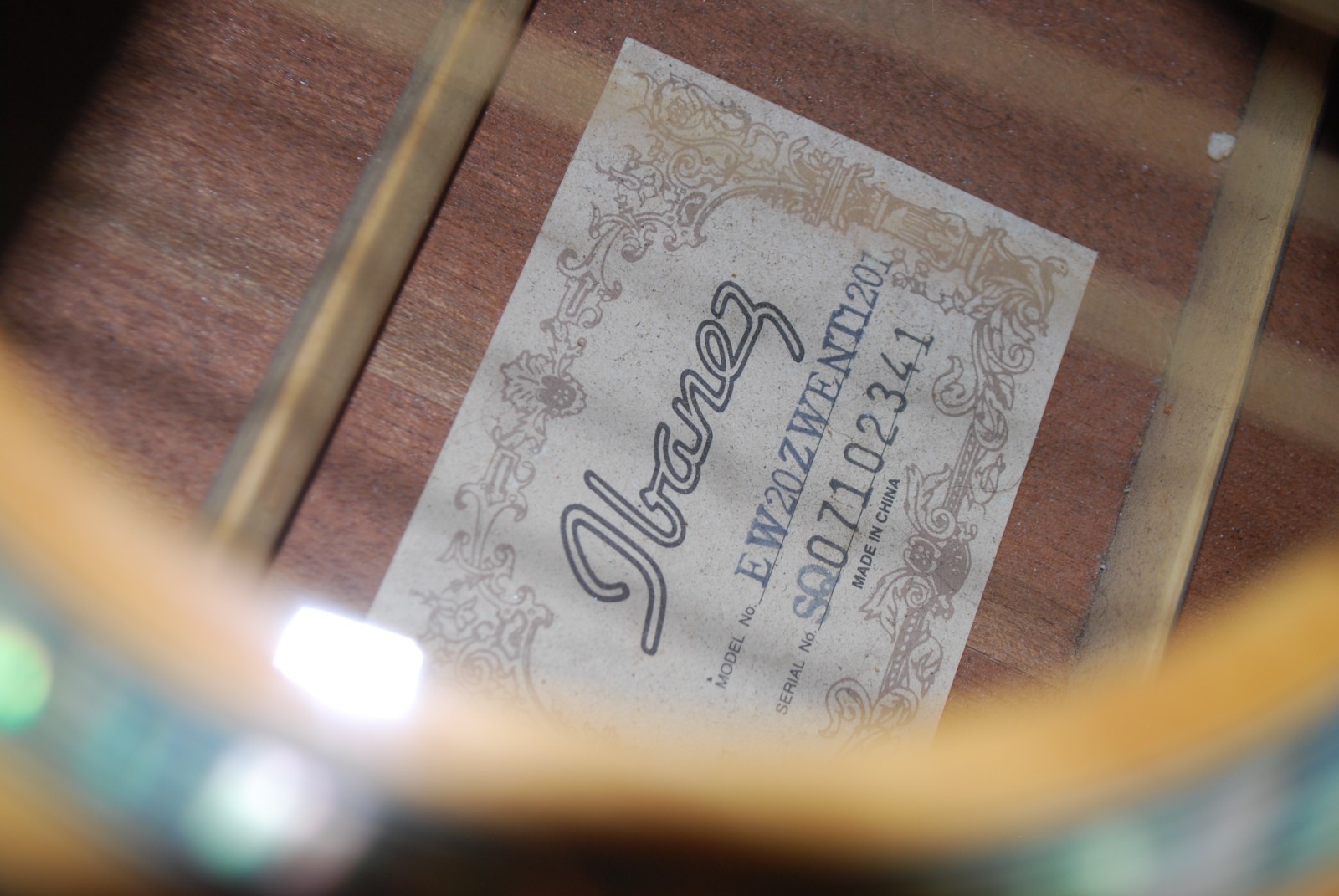 Ibanez - EW20 - ZWENT1201 Electric Acoustic Guitar With Hard Case