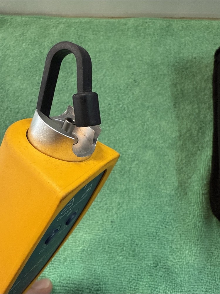 Fluke VisiFault Single Mode & Multimode Visual Fault Locator w/case