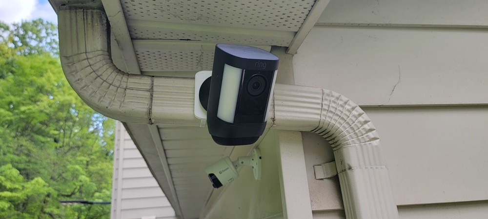 Horizontal Downspout Mount for Ring Spotlight PRO Camera