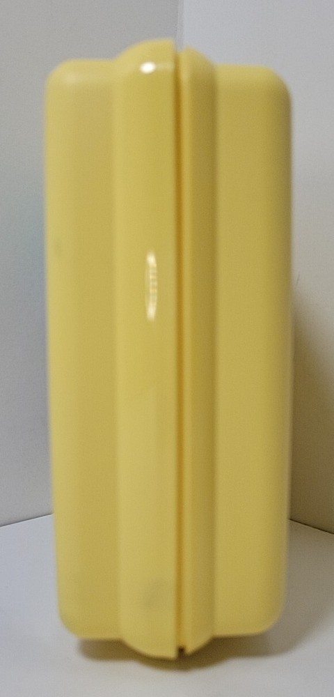2007 Spongebob Squarepants Tupperware Sandwich Snack Container Box EUC