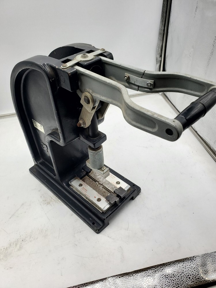 3M 3335 ScotchFlex Assembly Press