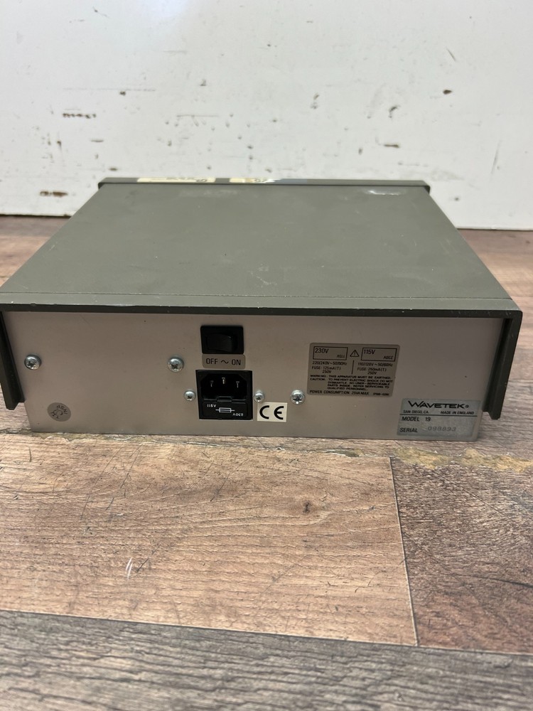 Wavetek Model 19 2MHz Sweep Function Generator, working but no case