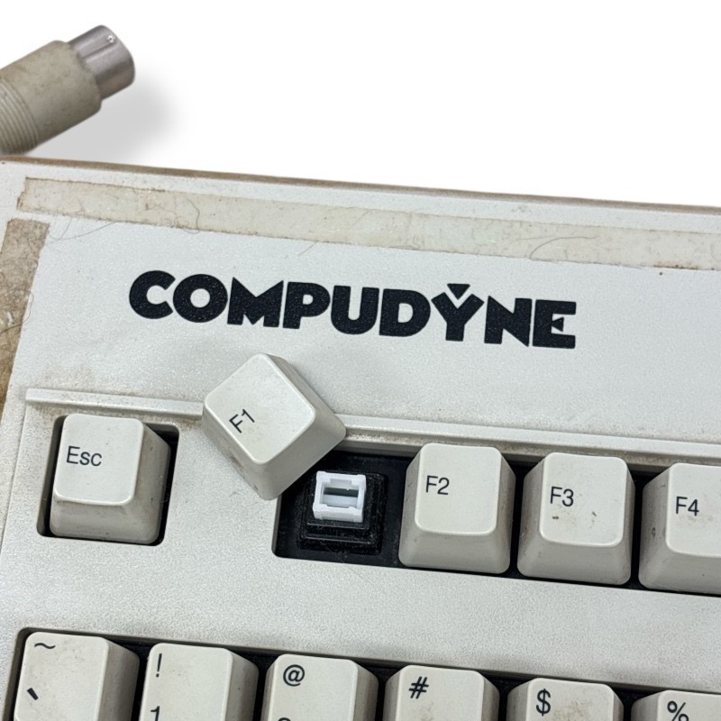 Vintage Compudyne 3DX/33 Computer PC w/ RT101+ Keyboard