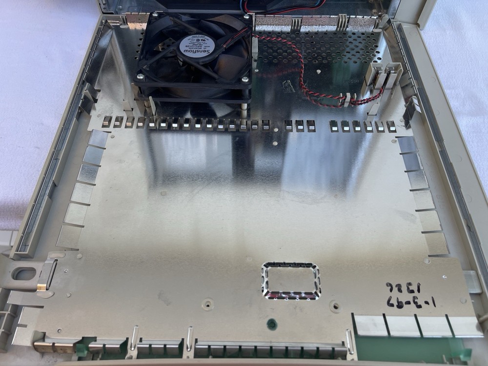 Vintage Apple Power Macintosh 9600/200 Workstation Computer M5433 Untested