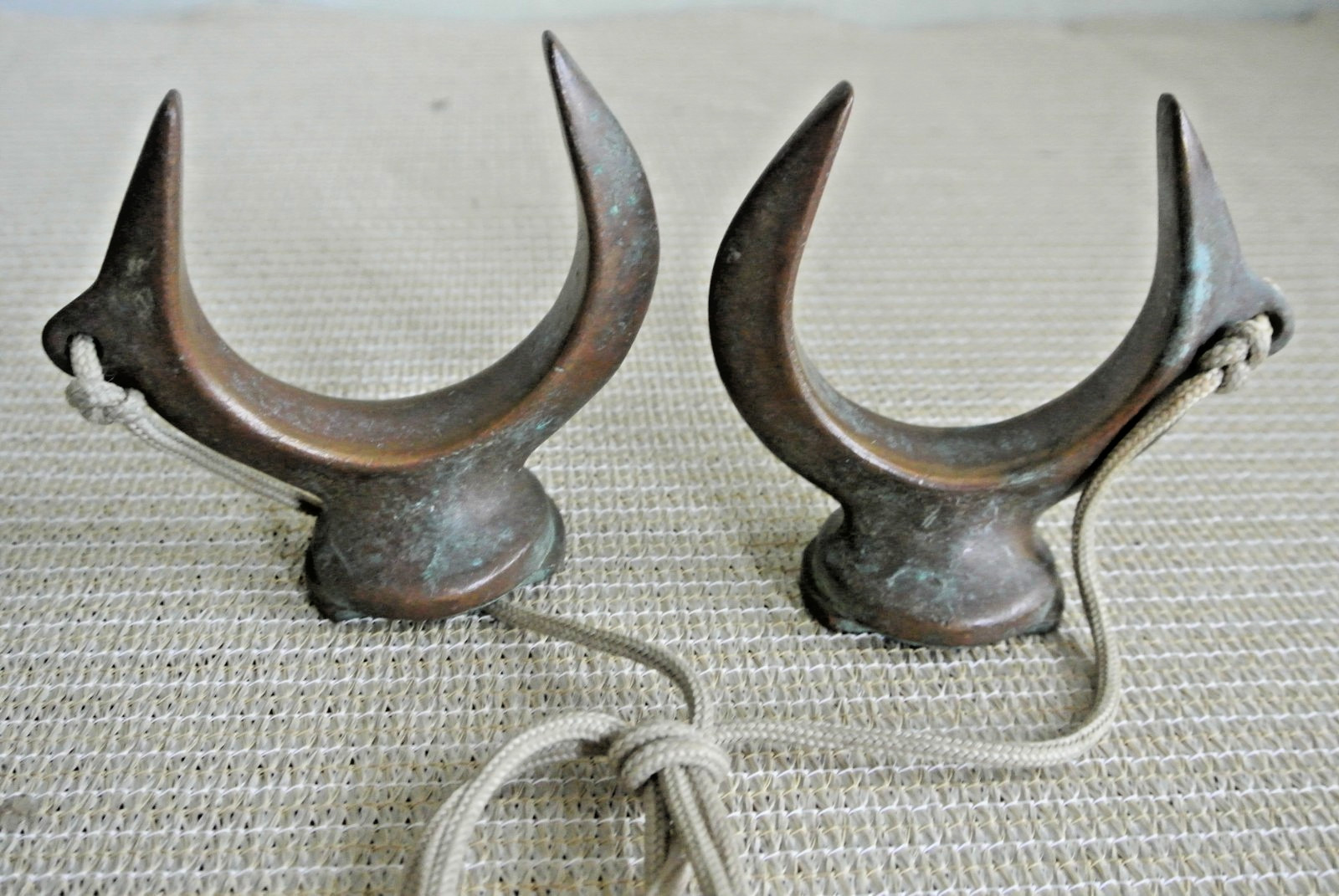 VTG Oarlock? Bronze Oar Locks Pair w/ Flat Mount Sockets