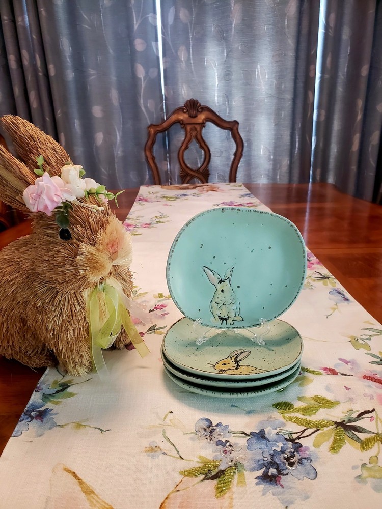 Dinnerware Set Easter Bunny Rabbit-Themed 15-Piece Ceramic Spectrum designz”