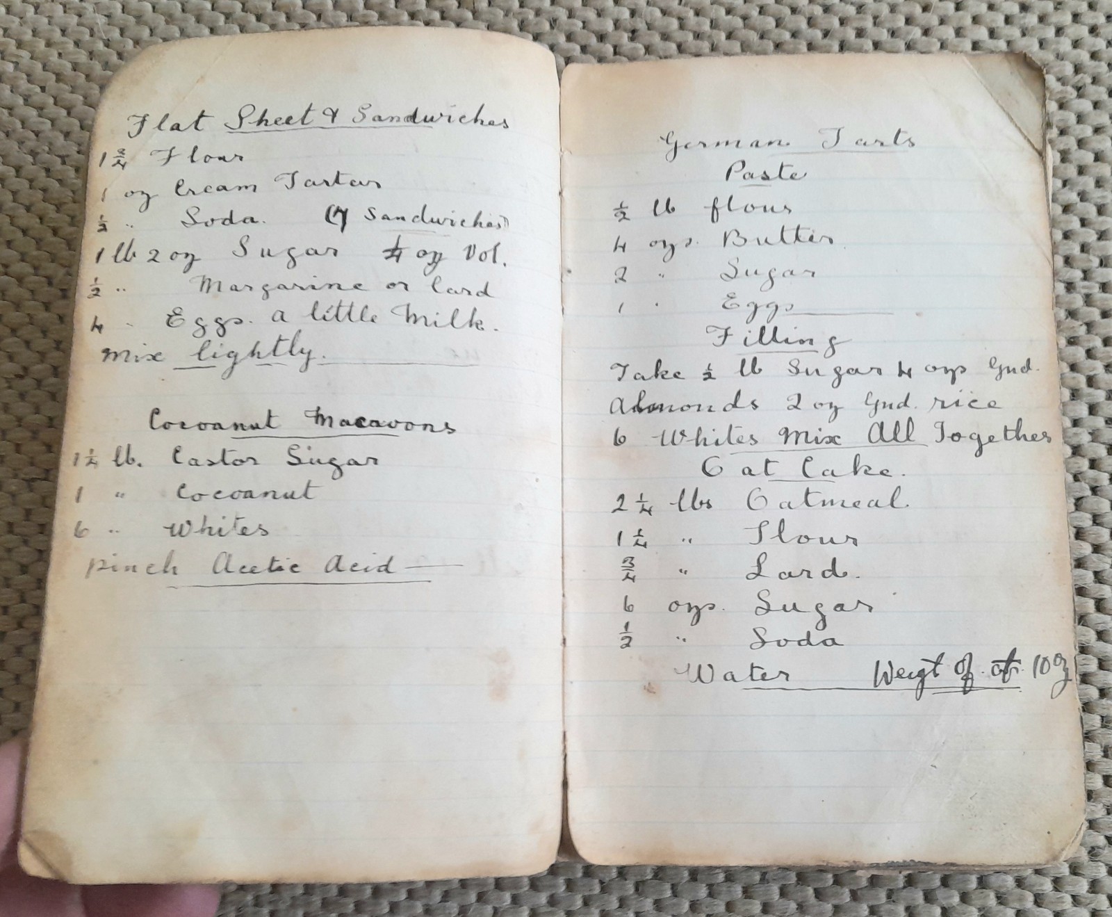 ANTIQUE HANDWRITTEN COOKERY RECIPE NOTEBOOK OF SWEET & SAVOURY DISHES, c1900