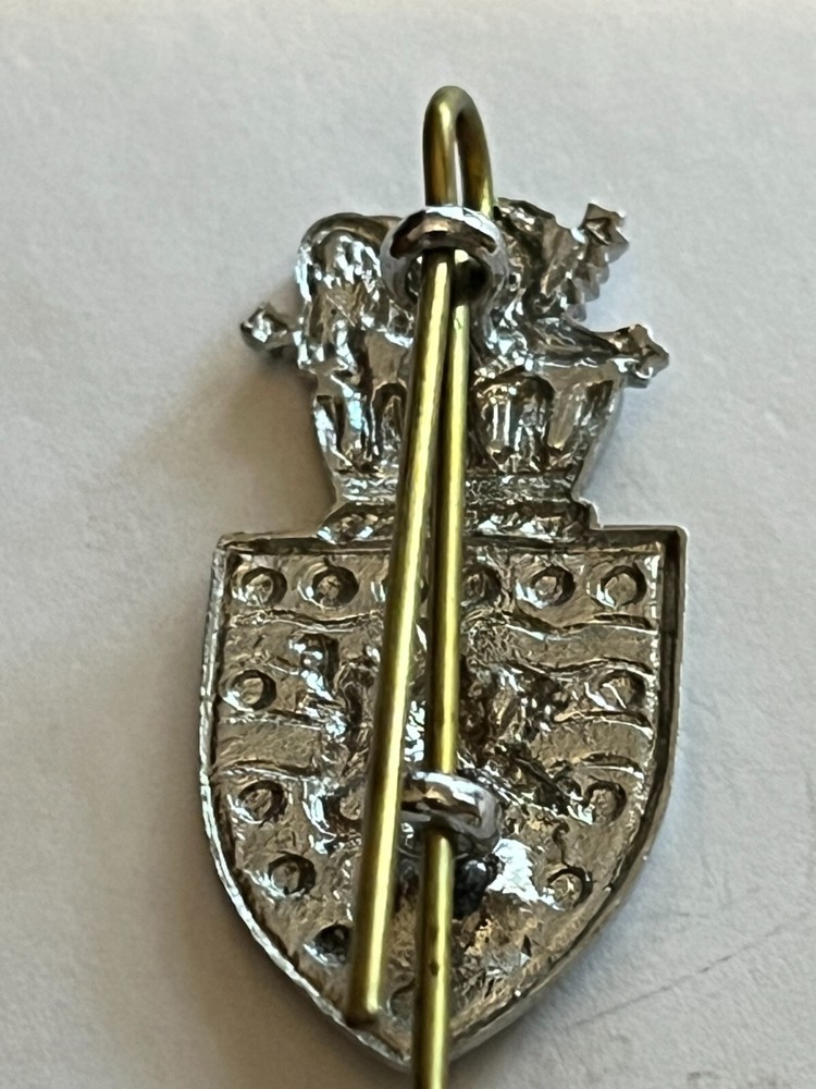 Devon and Cornwall Constabulary Collar Badge with Slider
