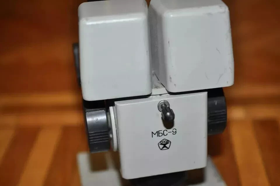 Vintage MICROSCOPE Stereoscopic Binocular MBS-9 LOMO soviet