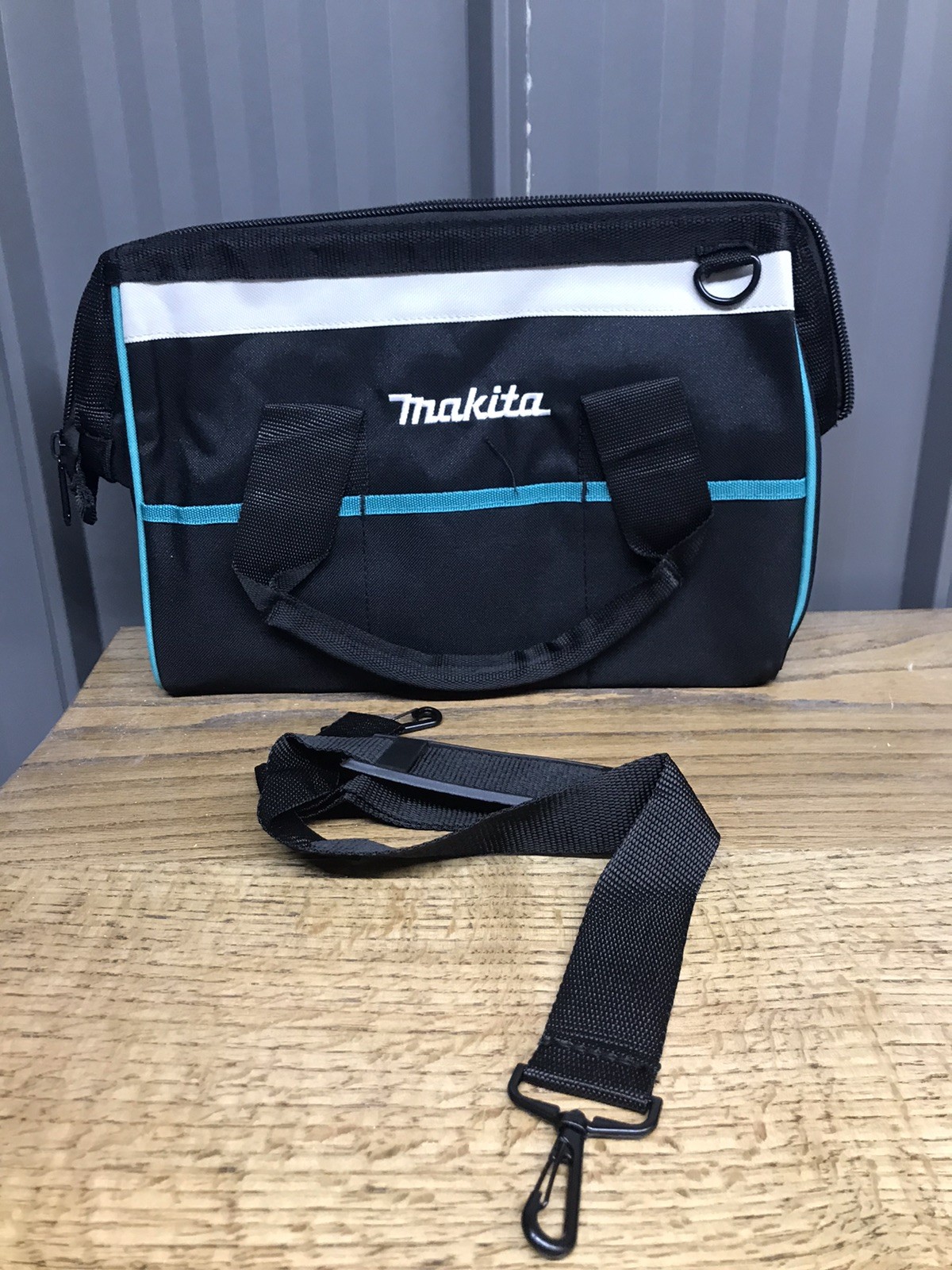 MAKITA XGT Contractor Tool Bag Storage Case Outside Pockets 14” x 11” x 9” Strap