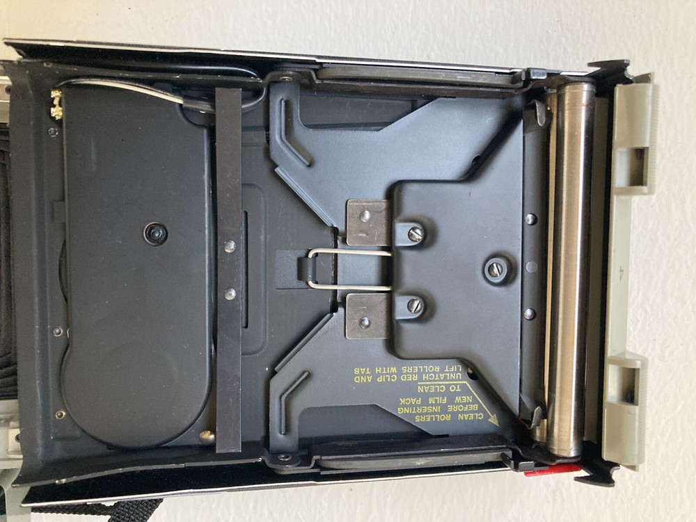 Polaroid Countdown M80 Automatic Land Camera w/Case Front Cover Missing