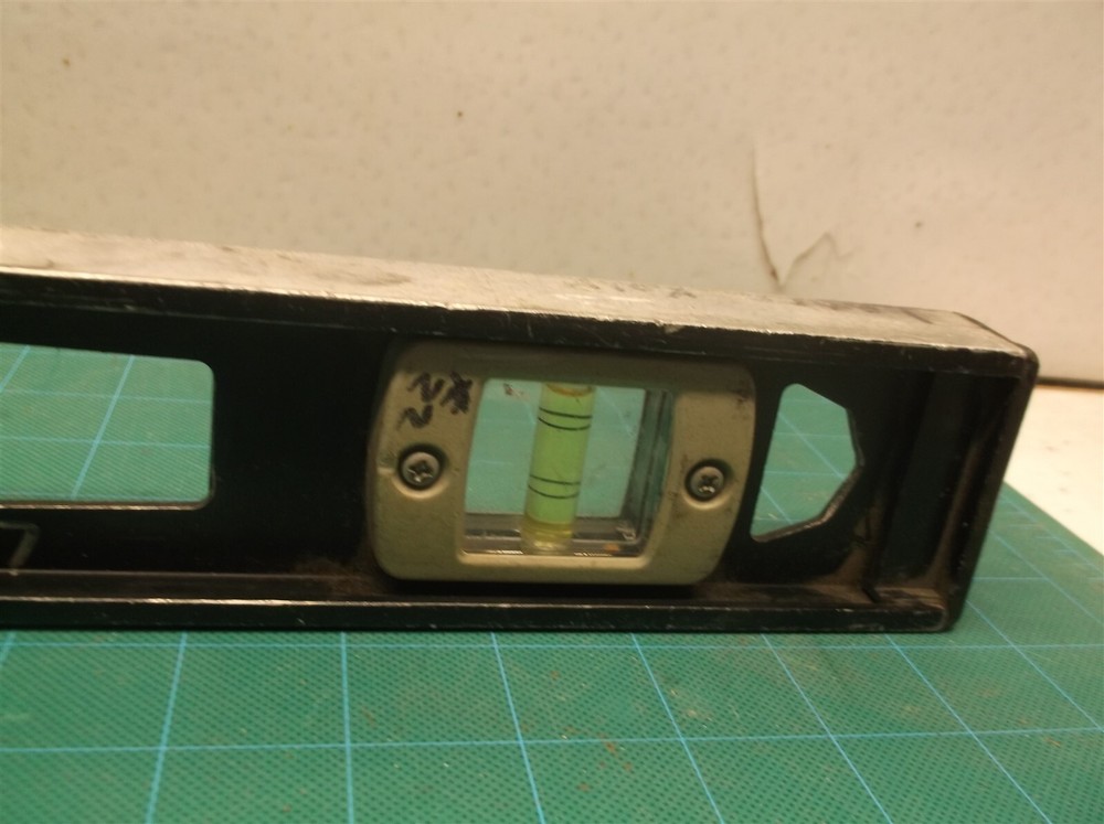 2 ft johnson levels & tool 3 bubble level