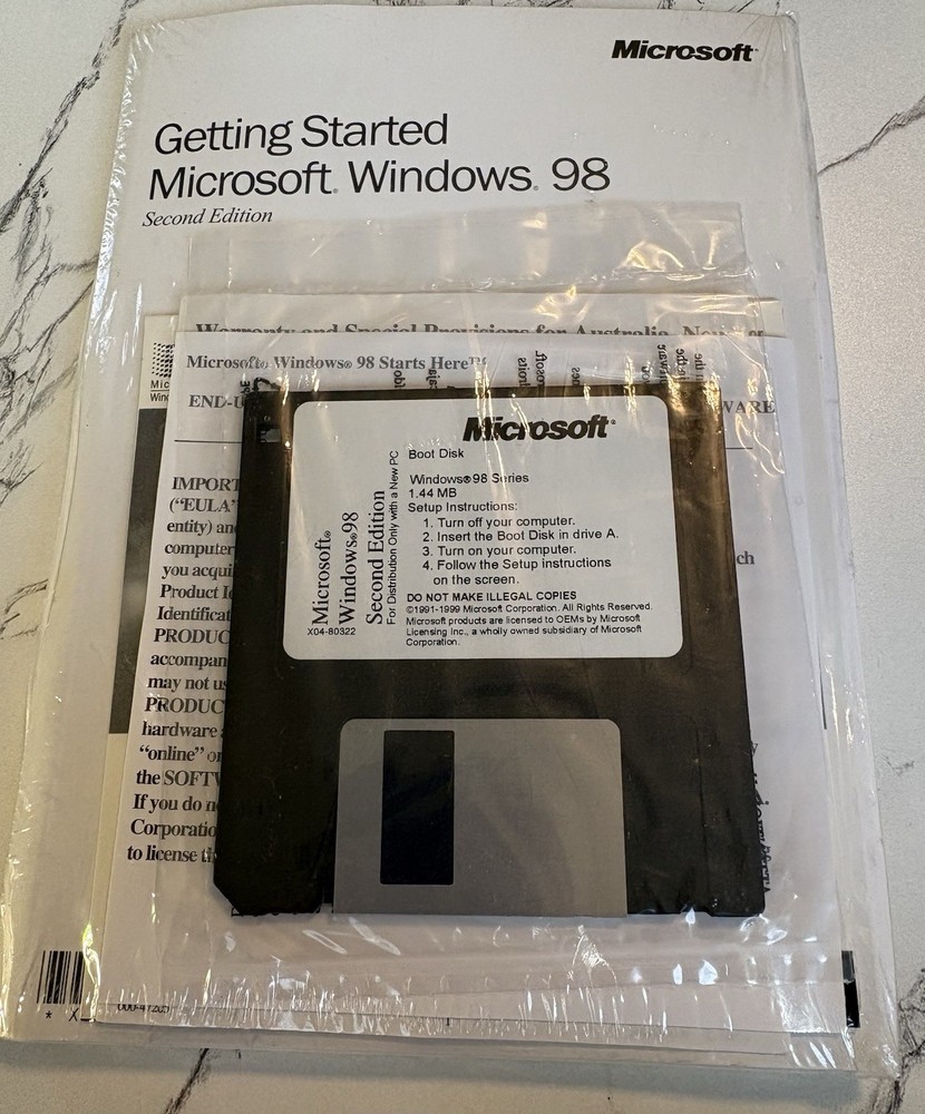 Microsoft Windows 98 Second Edition Software X04-80322 Floppy Disk & CD-ROM NEW