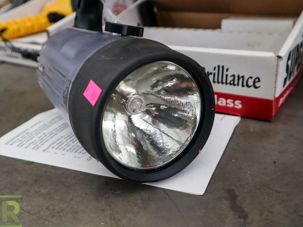 IKELITE RDC Super 8 Dive Light, D Cells, Black