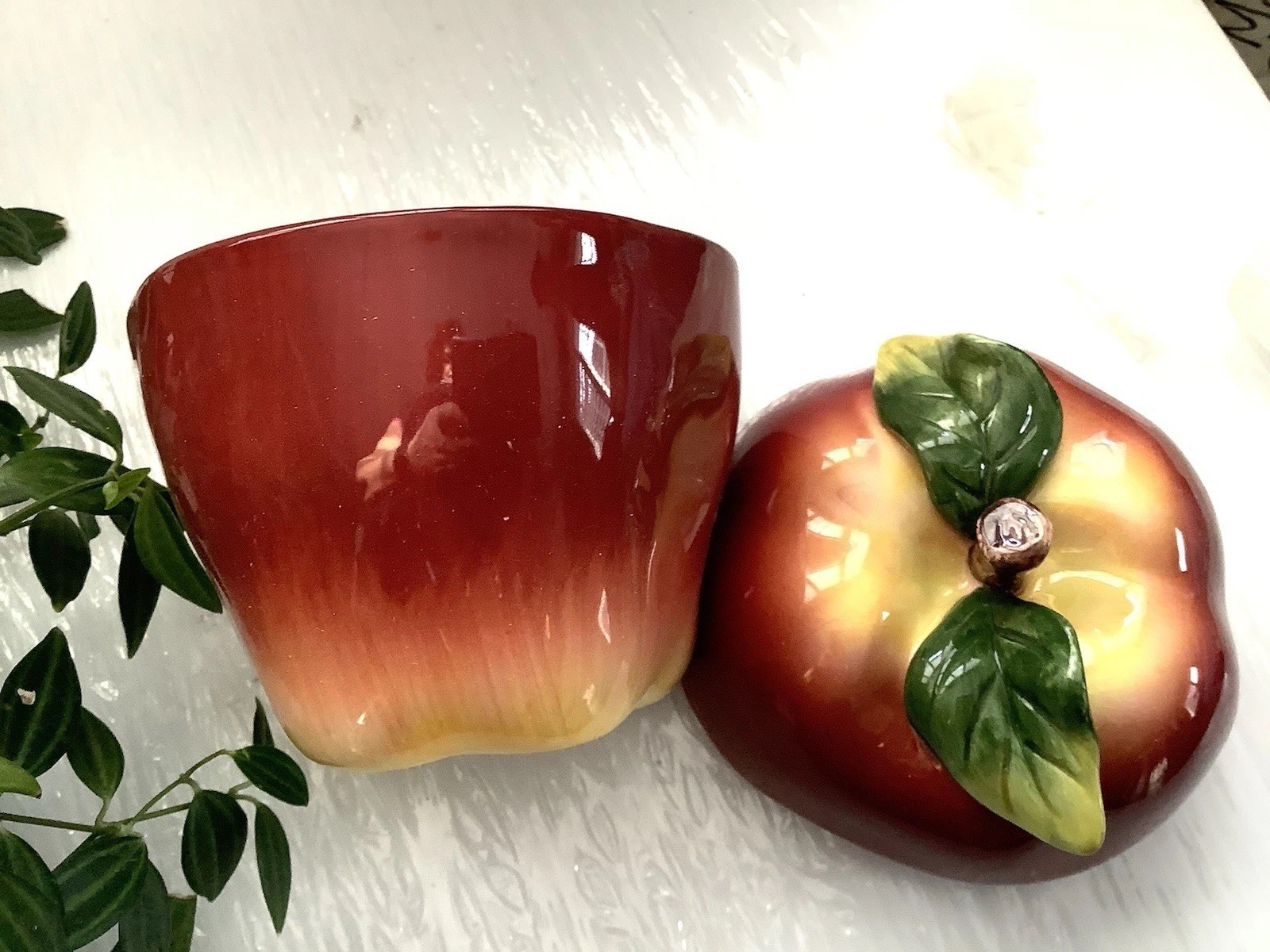 Ceramic Apple Cookie Jar Canister w Lid Red Kitchen Decor 6” New In Box