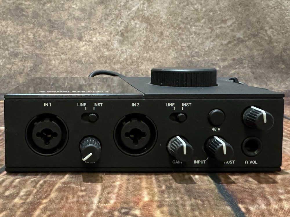 Native Instruments KOMPLETE Audio 2 Interface - Black